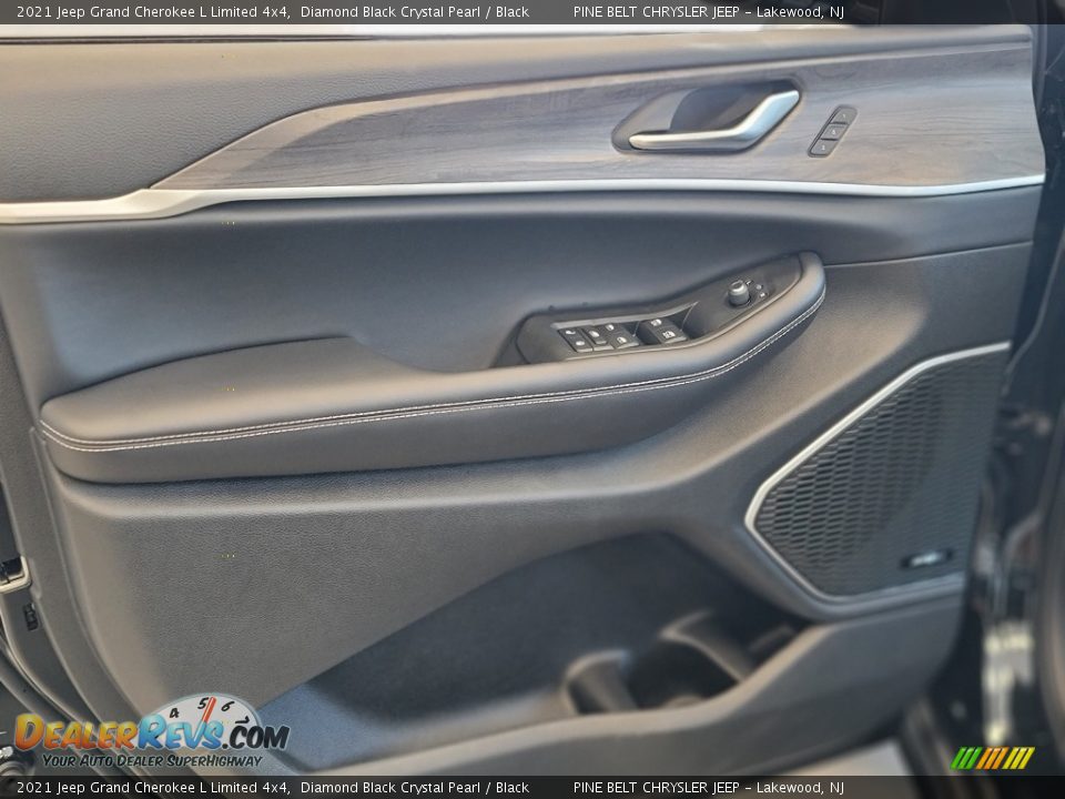2021 Jeep Grand Cherokee L Limited 4x4 Diamond Black Crystal Pearl / Black Photo #12