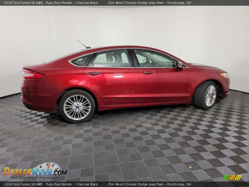 2016 Ford Fusion SE AWD Ruby Red Metallic / Charcoal Black Photo #11