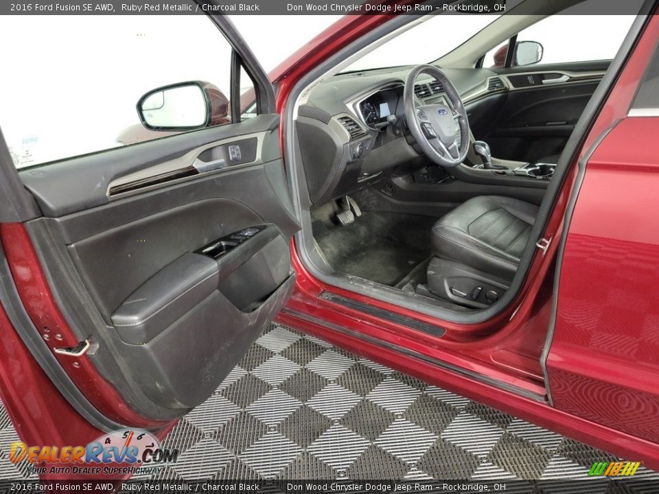 2016 Ford Fusion SE AWD Ruby Red Metallic / Charcoal Black Photo #14