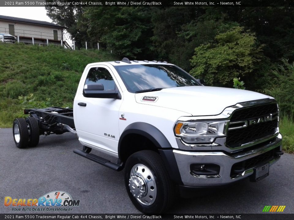 2021 Ram 5500 Tradesman Regular Cab 4x4 Chassis Bright White / Diesel Gray/Black Photo #4