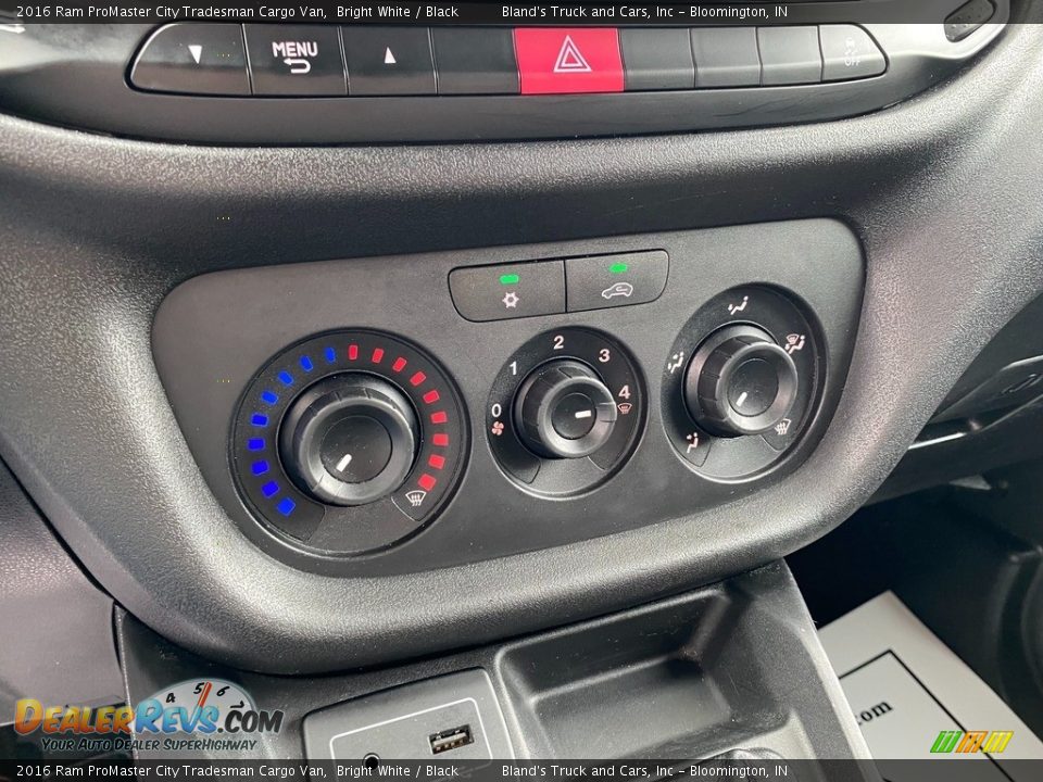 Controls of 2016 Ram ProMaster City Tradesman Cargo Van Photo #23