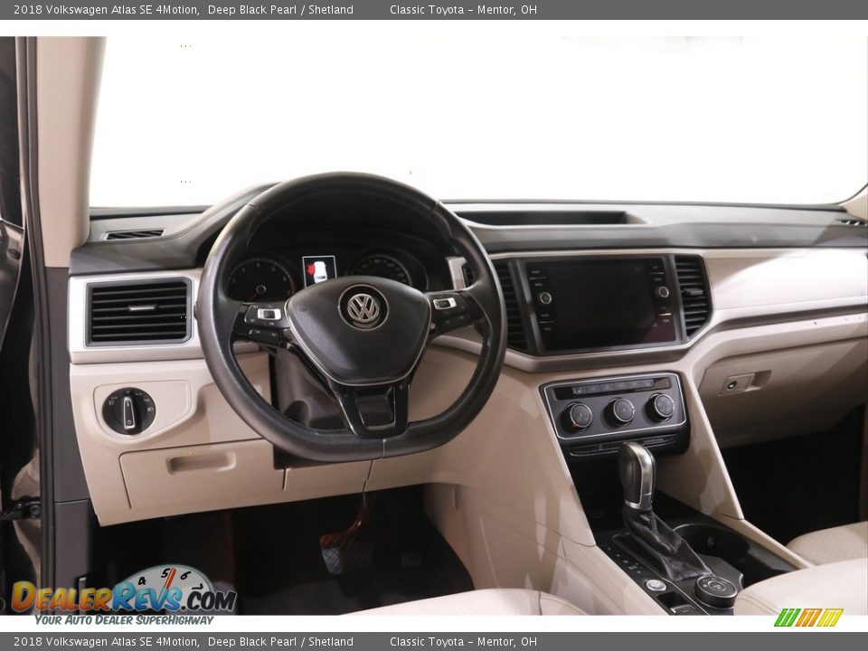 2018 Volkswagen Atlas SE 4Motion Deep Black Pearl / Shetland Photo #6