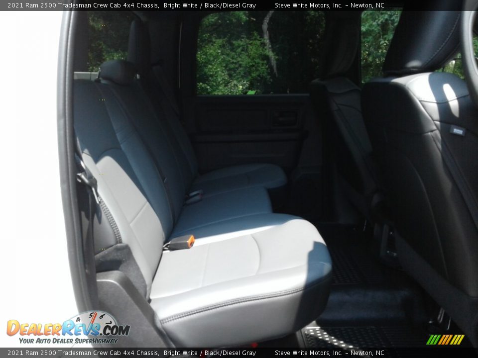 2021 Ram 2500 Tradesman Crew Cab 4x4 Chassis Bright White / Black/Diesel Gray Photo #17