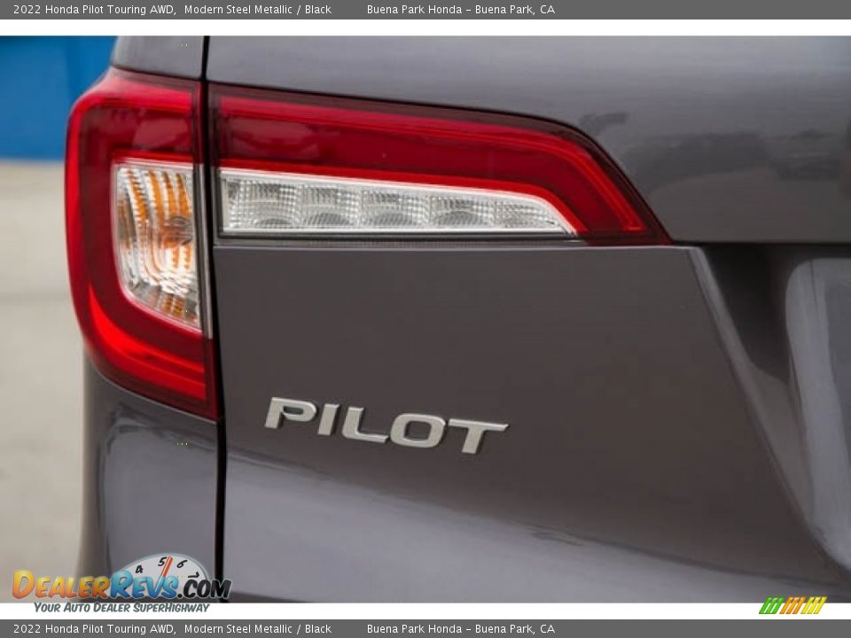 2022 Honda Pilot Touring AWD Logo Photo #6
