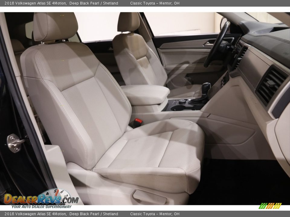 2018 Volkswagen Atlas SE 4Motion Deep Black Pearl / Shetland Photo #13