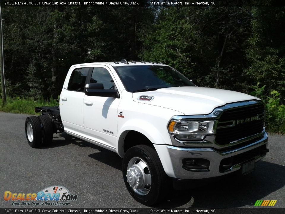 2021 Ram 4500 SLT Crew Cab 4x4 Chassis Bright White / Diesel Gray/Black Photo #4