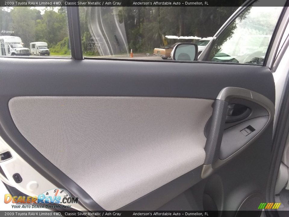 2009 Toyota RAV4 Limited 4WD Classic Silver Metallic / Ash Gray Photo #14