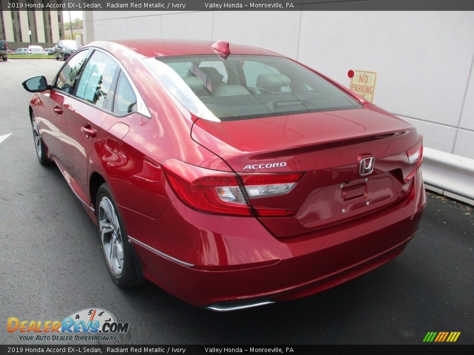 2019 Honda Accord EX-L Sedan Radiant Red Metallic / Ivory Photo #3