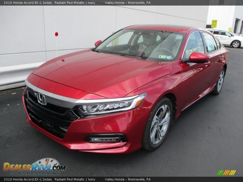 2019 Honda Accord EX-L Sedan Radiant Red Metallic / Ivory Photo #9