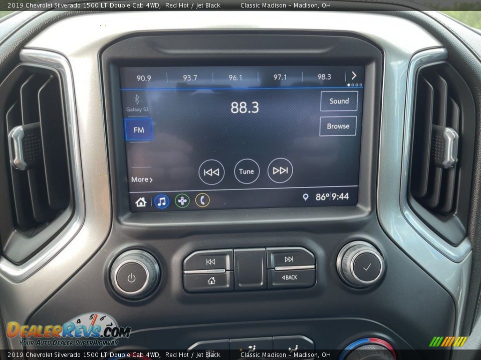 2019 Chevrolet Silverado 1500 LT Double Cab 4WD Red Hot / Jet Black Photo #11