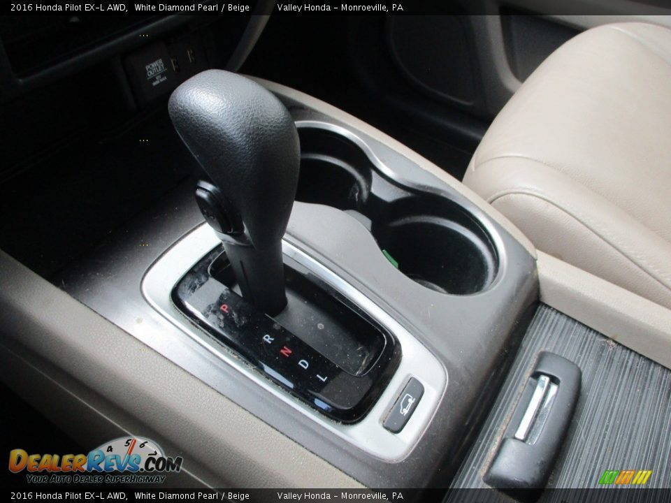 2016 Honda Pilot EX-L AWD White Diamond Pearl / Beige Photo #15