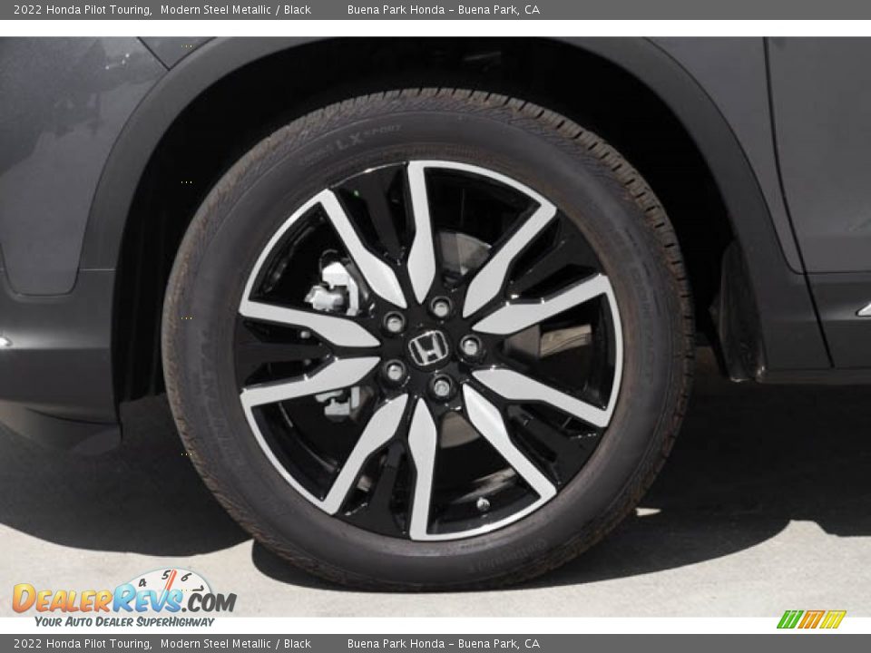 2022 Honda Pilot Touring Modern Steel Metallic / Black Photo #13