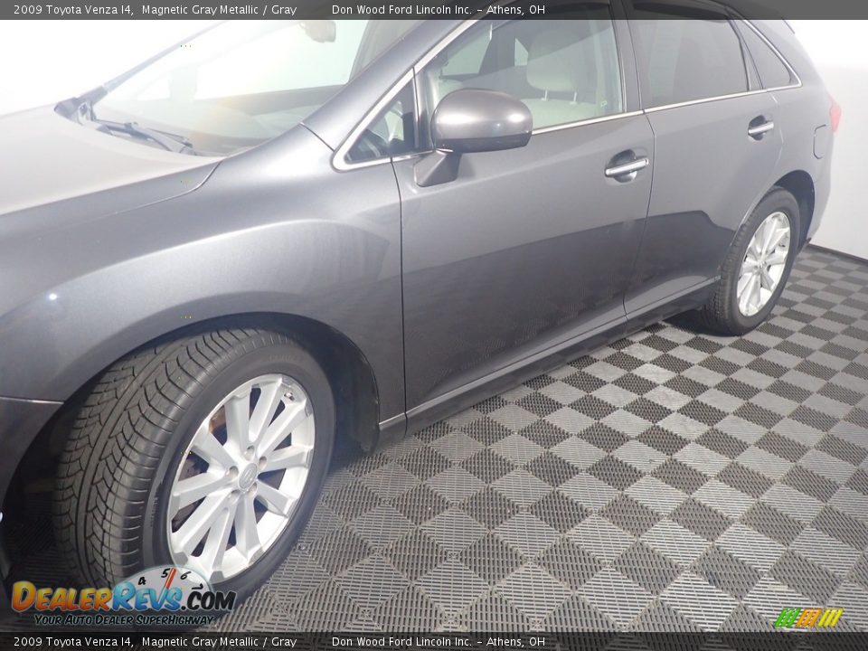 2009 Toyota Venza I4 Magnetic Gray Metallic / Gray Photo #9