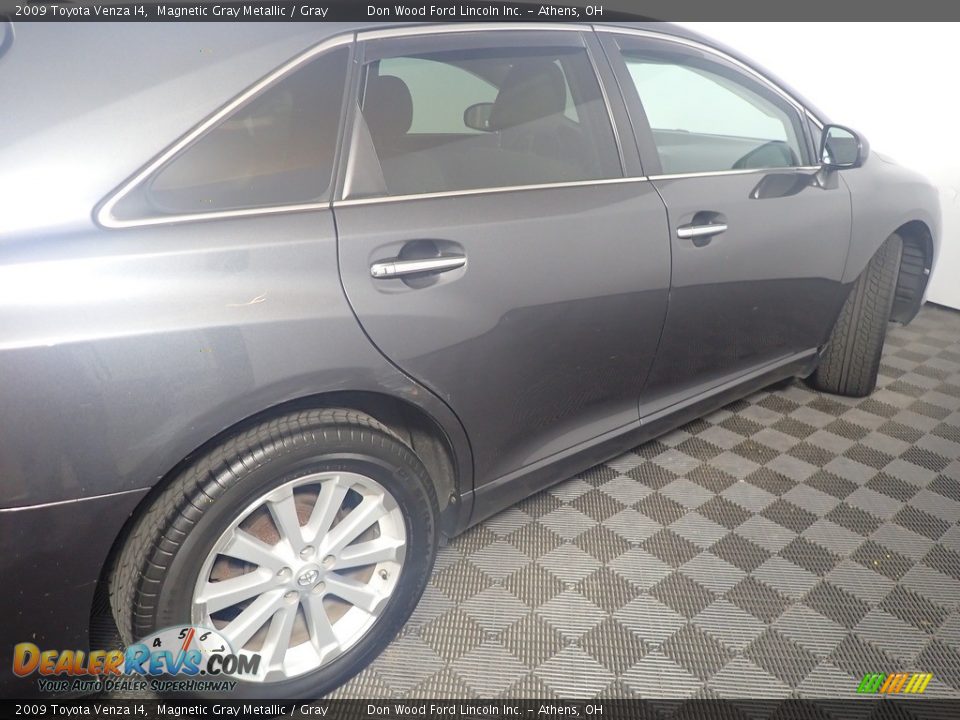 2009 Toyota Venza I4 Magnetic Gray Metallic / Gray Photo #19