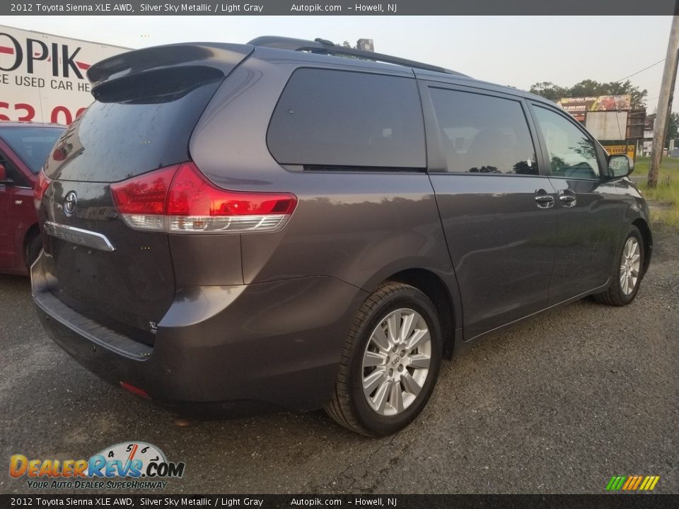 2012 Toyota Sienna XLE AWD Silver Sky Metallic / Light Gray Photo #3