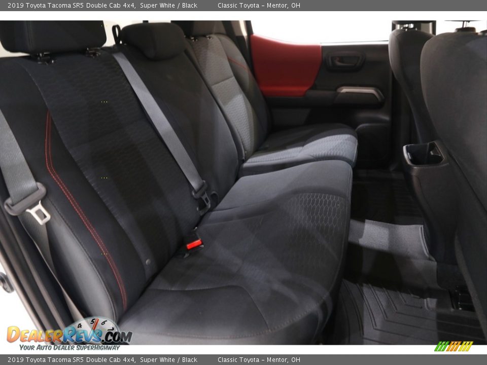 2019 Toyota Tacoma SR5 Double Cab 4x4 Super White / Black Photo #15