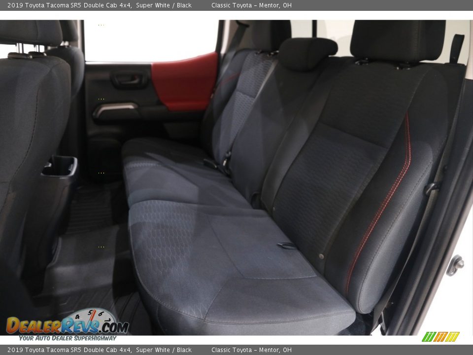 2019 Toyota Tacoma SR5 Double Cab 4x4 Super White / Black Photo #16