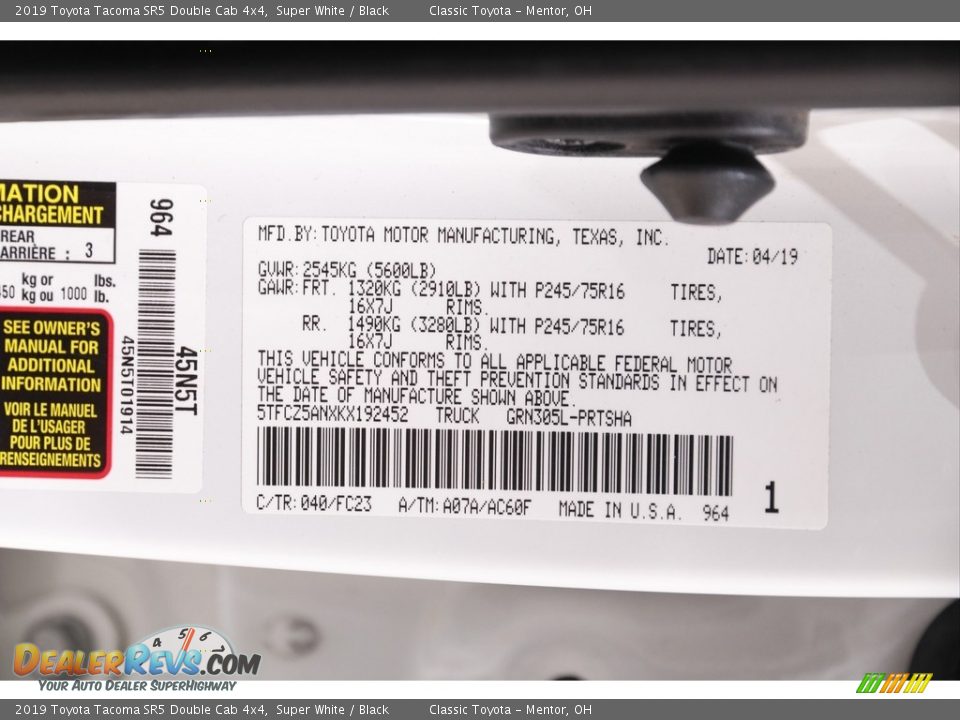 2019 Toyota Tacoma SR5 Double Cab 4x4 Super White / Black Photo #19