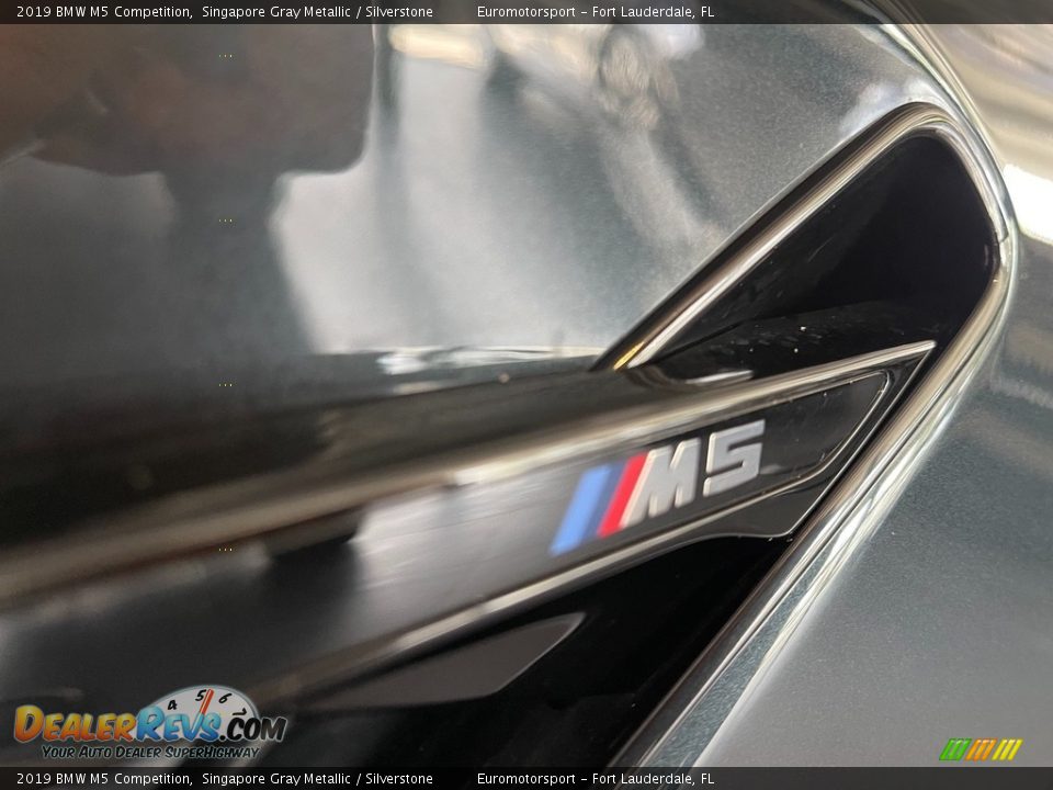 2019 BMW M5 Competition Logo Photo #23