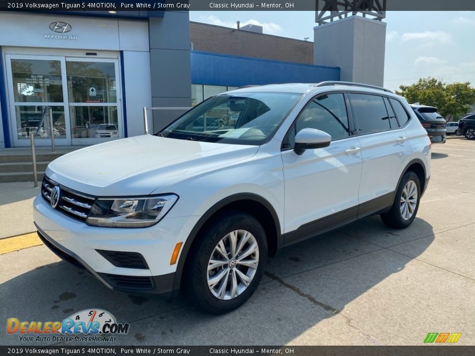 2019 Volkswagen Tiguan S 4MOTION Pure White / Storm Gray Photo #1