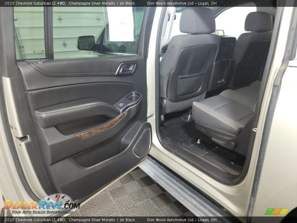 Rear Seat of 2015 Chevrolet Suburban LS 4WD Photo #21