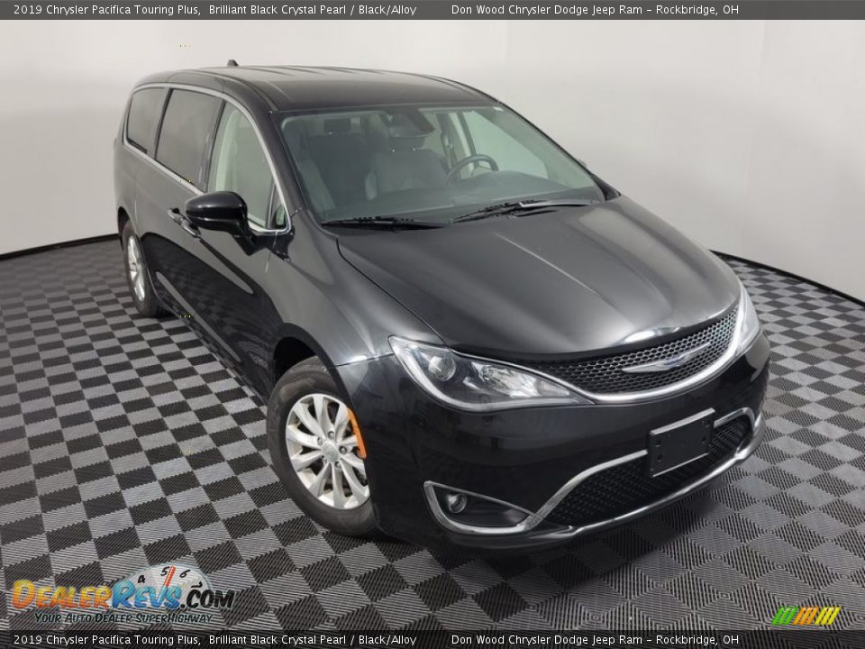 2019 Chrysler Pacifica Touring Plus Brilliant Black Crystal Pearl / Black/Alloy Photo #3
