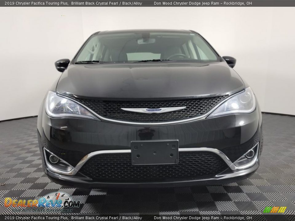 2019 Chrysler Pacifica Touring Plus Brilliant Black Crystal Pearl / Black/Alloy Photo #4