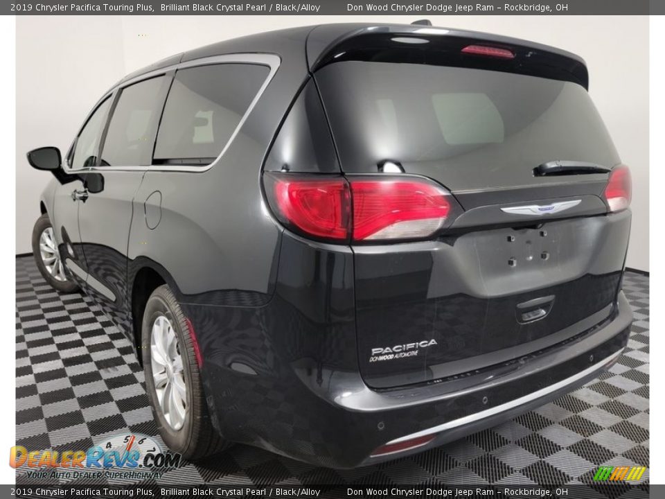2019 Chrysler Pacifica Touring Plus Brilliant Black Crystal Pearl / Black/Alloy Photo #7
