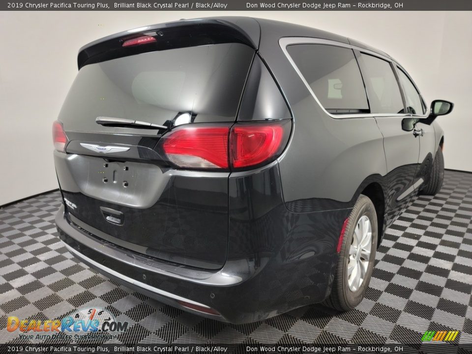 2019 Chrysler Pacifica Touring Plus Brilliant Black Crystal Pearl / Black/Alloy Photo #9