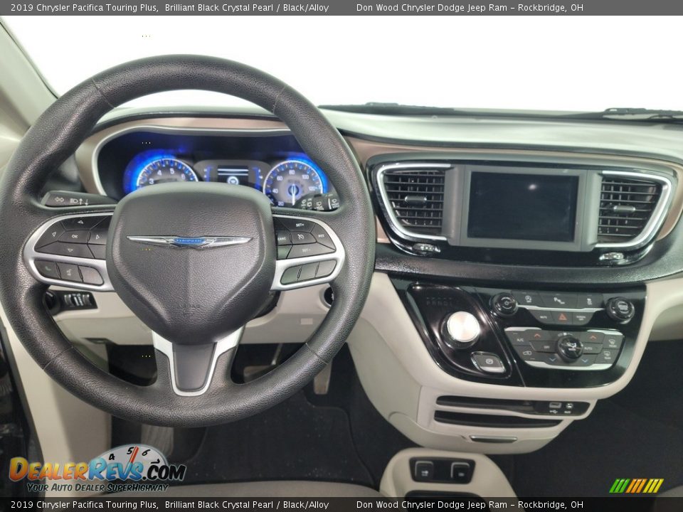 2019 Chrysler Pacifica Touring Plus Brilliant Black Crystal Pearl / Black/Alloy Photo #18
