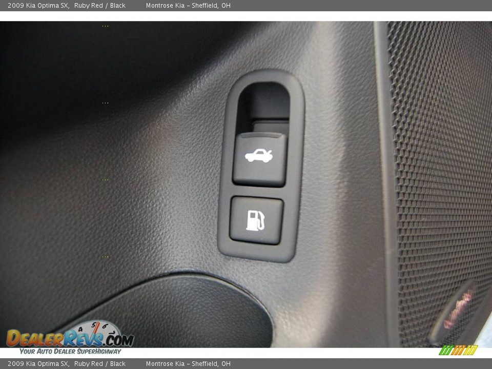 2009 Kia Optima SX Ruby Red / Black Photo #25