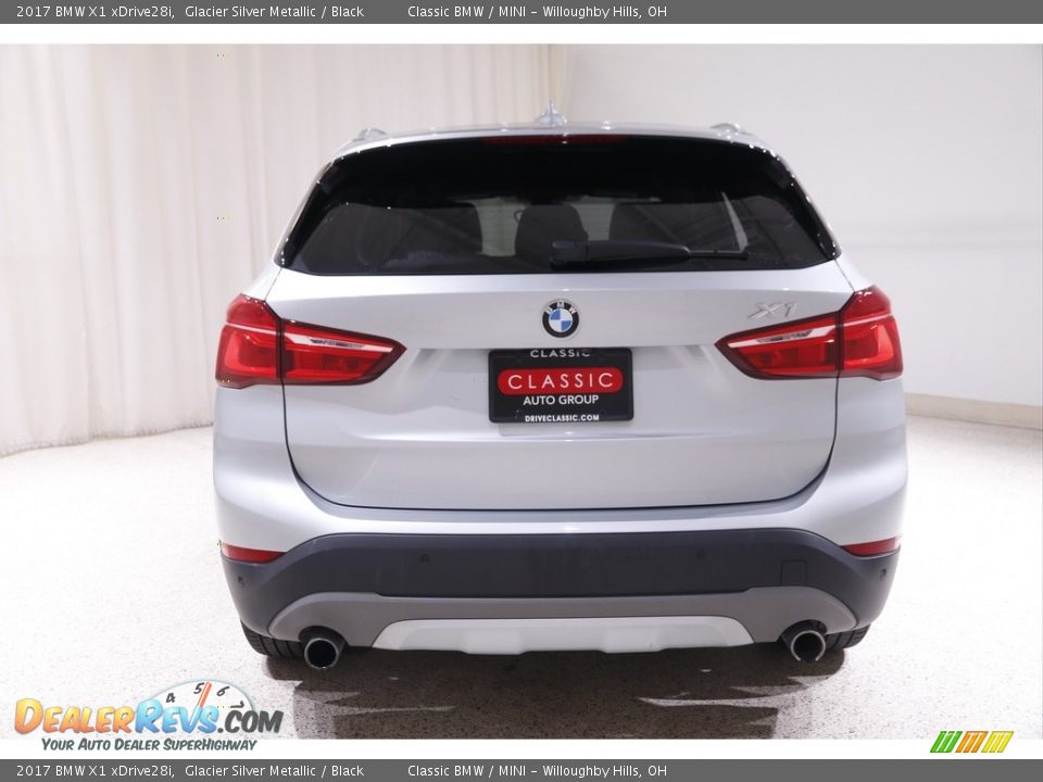 2017 BMW X1 xDrive28i Glacier Silver Metallic / Black Photo #22