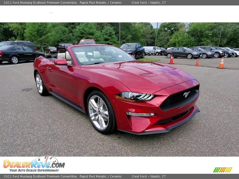 Front 3/4 View of 2021 Ford Mustang EcoBoost Premium Convertible Photo #1