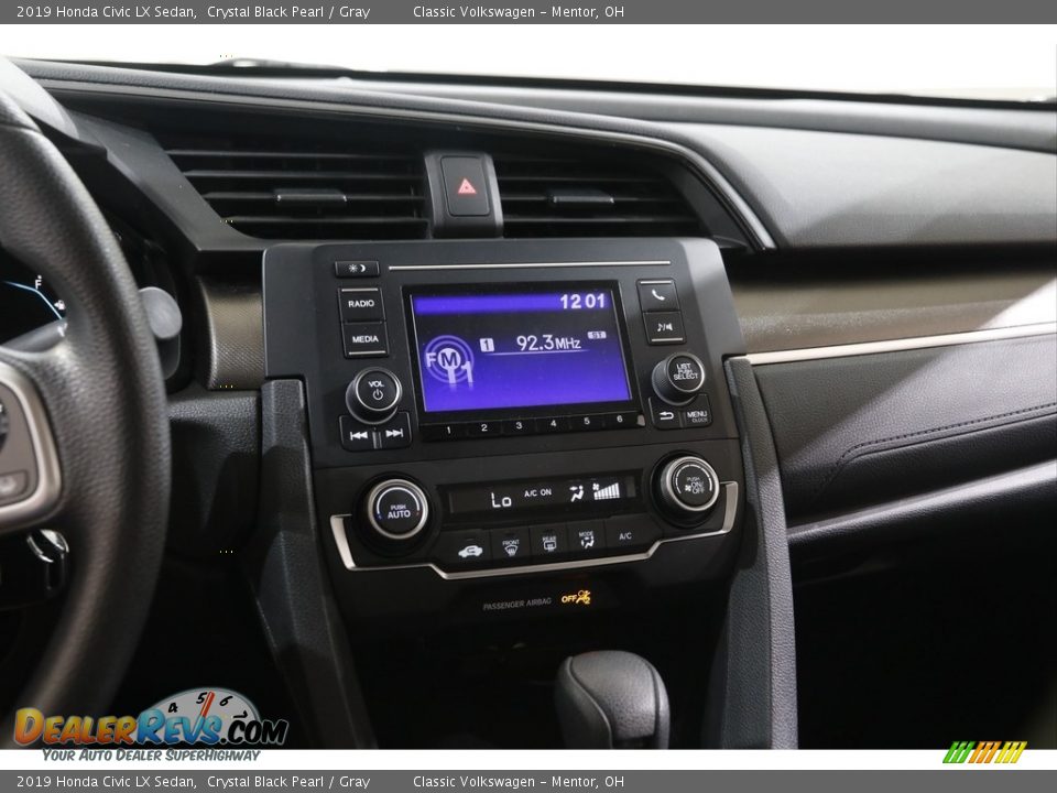 2019 Honda Civic LX Sedan Crystal Black Pearl / Gray Photo #9