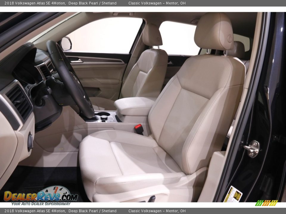 2018 Volkswagen Atlas SE 4Motion Deep Black Pearl / Shetland Photo #5