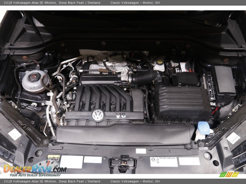 2018 Volkswagen Atlas SE 4Motion Deep Black Pearl / Shetland Photo #18