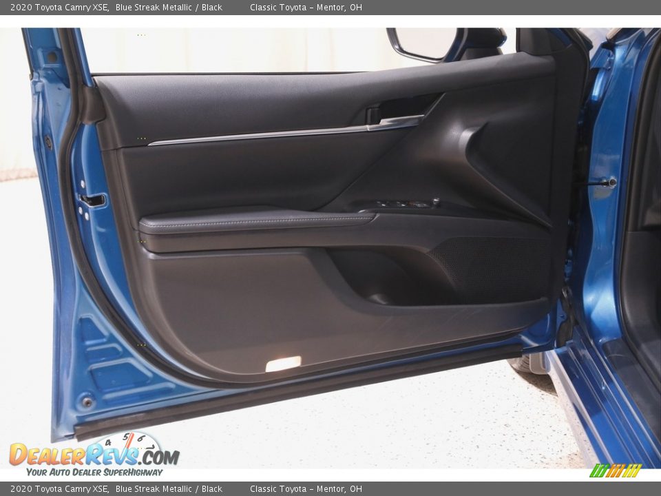 2020 Toyota Camry XSE Blue Streak Metallic / Black Photo #4