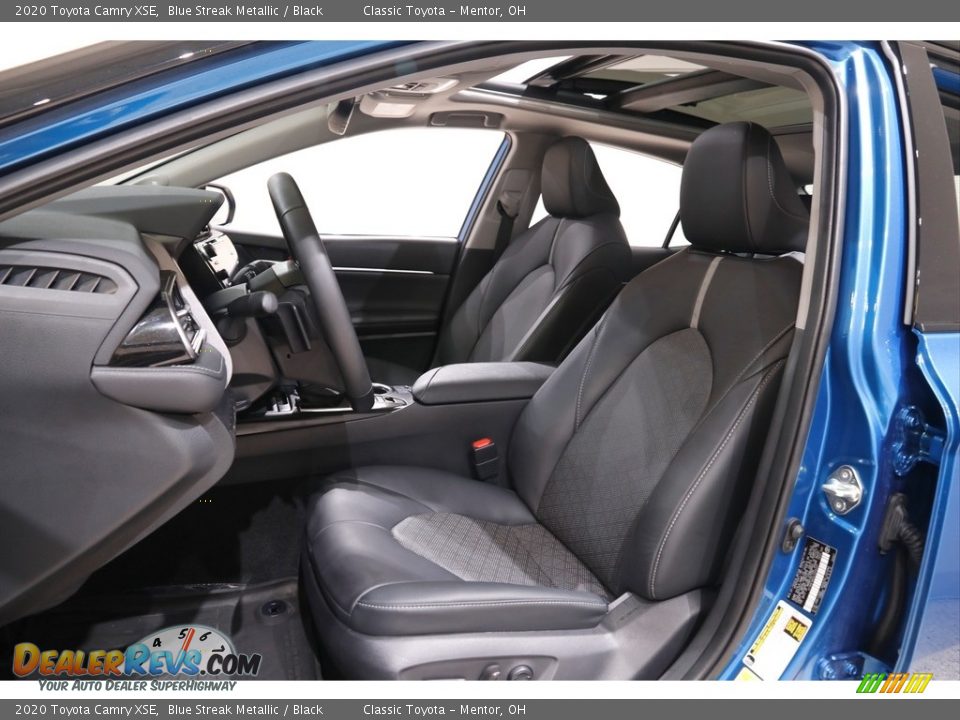 2020 Toyota Camry XSE Blue Streak Metallic / Black Photo #5