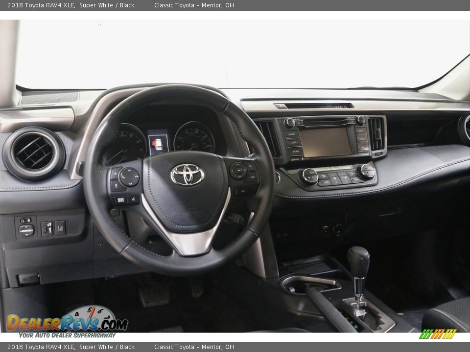 2018 Toyota RAV4 XLE Super White / Black Photo #6