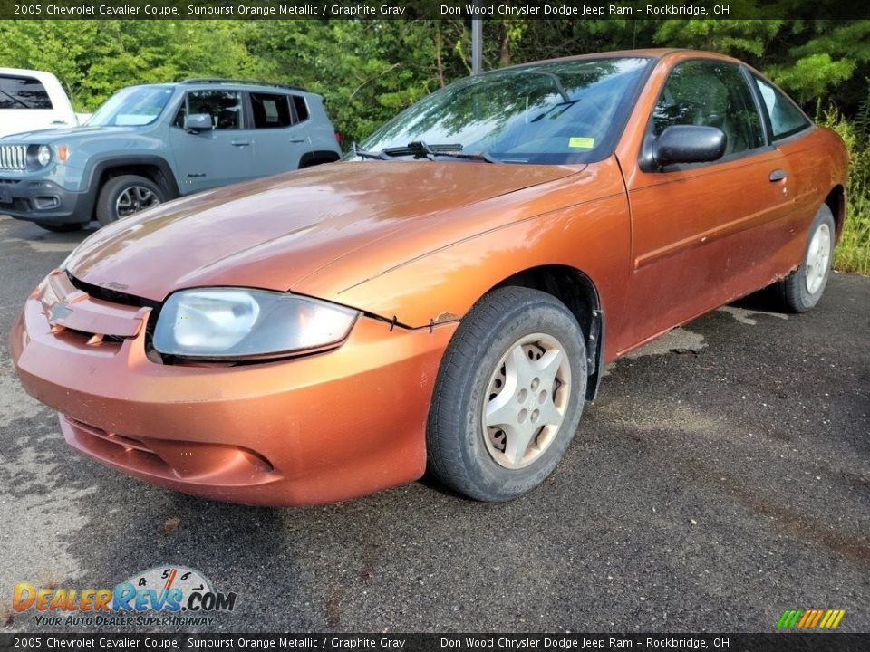 2005 Chevrolet Cavalier Coupe Sunburst Orange Metallic / Graphite Gray Photo #3