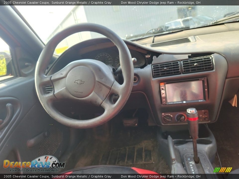 2005 Chevrolet Cavalier Coupe Sunburst Orange Metallic / Graphite Gray Photo #10