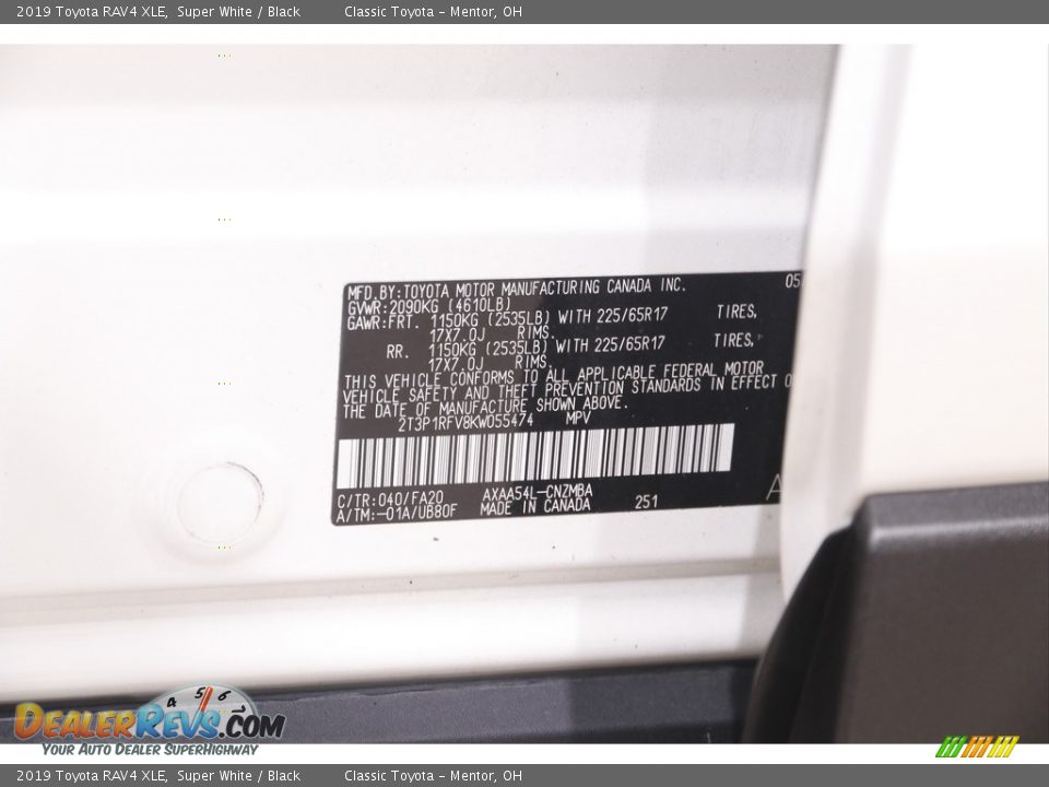 2019 Toyota RAV4 XLE Super White / Black Photo #18