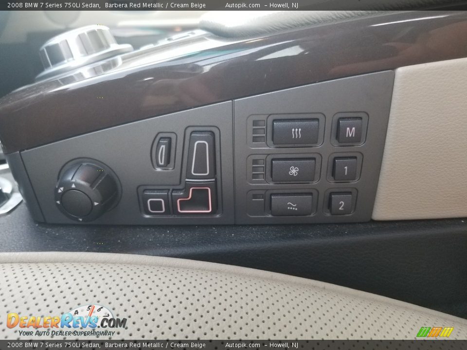 Controls of 2008 BMW 7 Series 750Li Sedan Photo #17