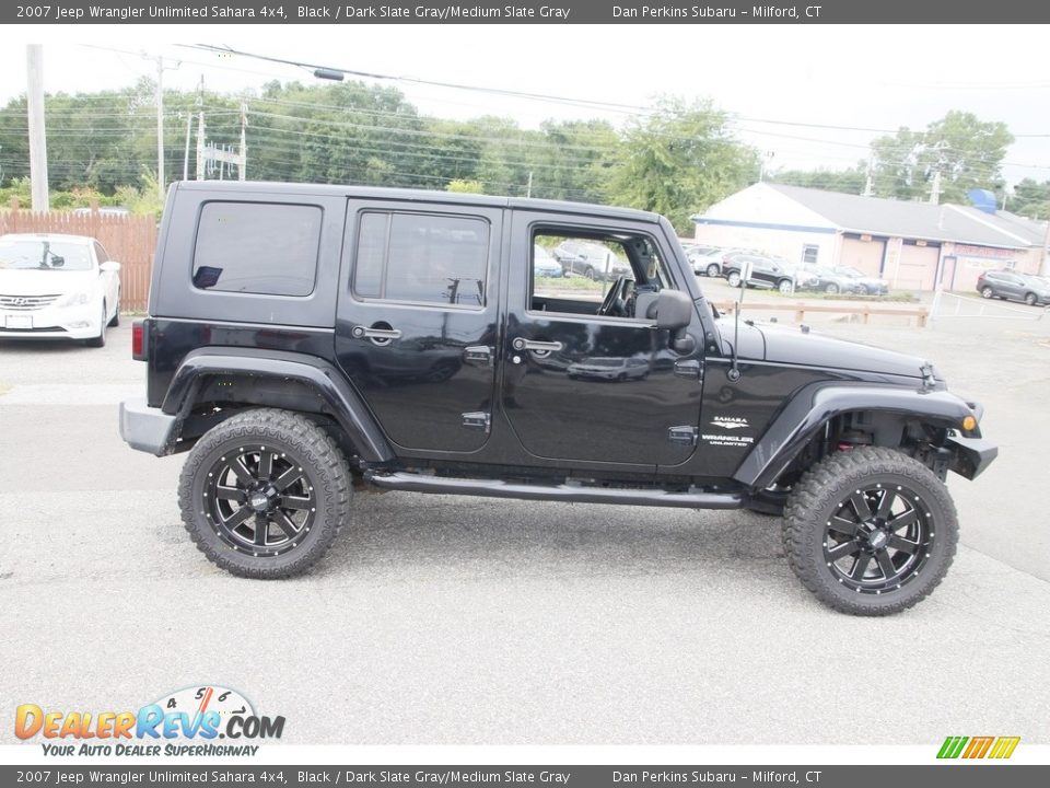 2007 Jeep Wrangler Unlimited Sahara 4x4 Black / Dark Slate Gray/Medium Slate Gray Photo #4