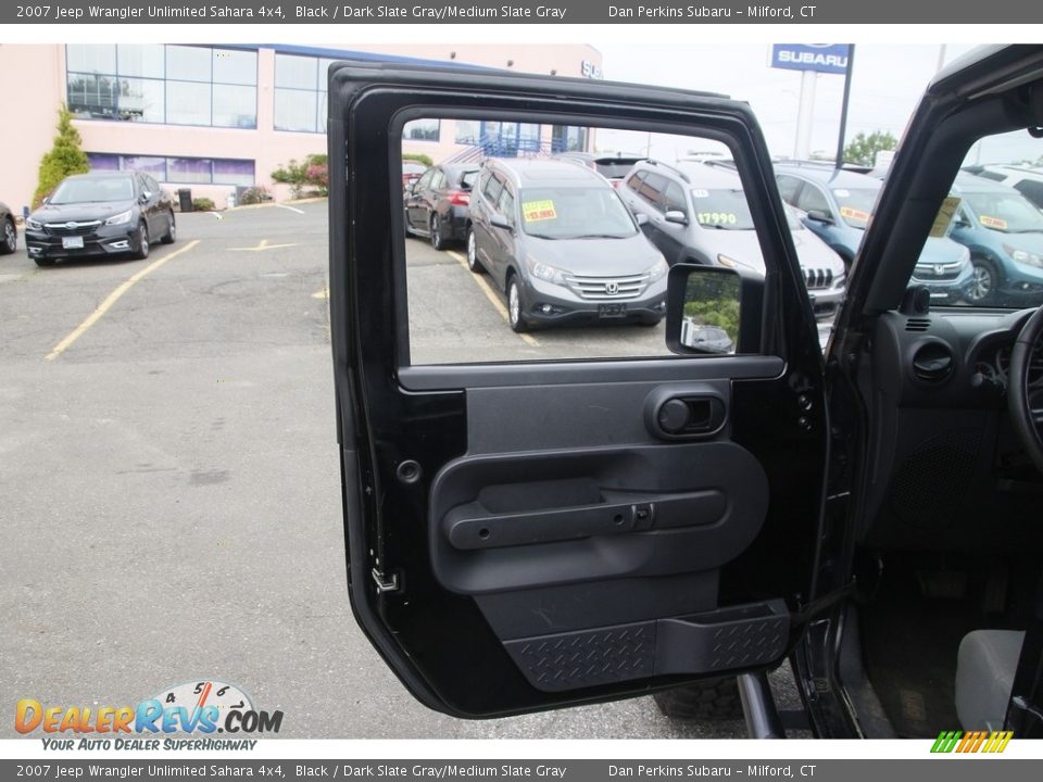 2007 Jeep Wrangler Unlimited Sahara 4x4 Black / Dark Slate Gray/Medium Slate Gray Photo #9