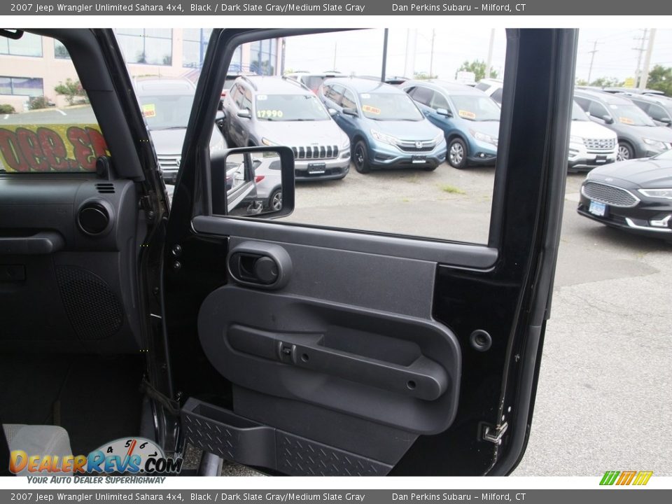 2007 Jeep Wrangler Unlimited Sahara 4x4 Black / Dark Slate Gray/Medium Slate Gray Photo #16