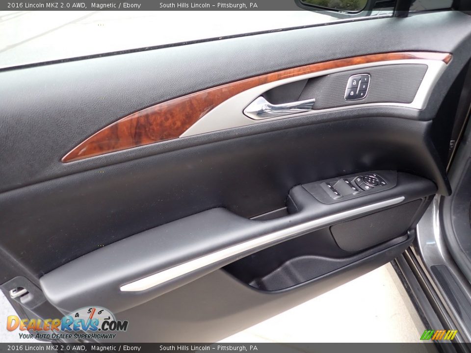 Door Panel of 2016 Lincoln MKZ 2.0 AWD Photo #18