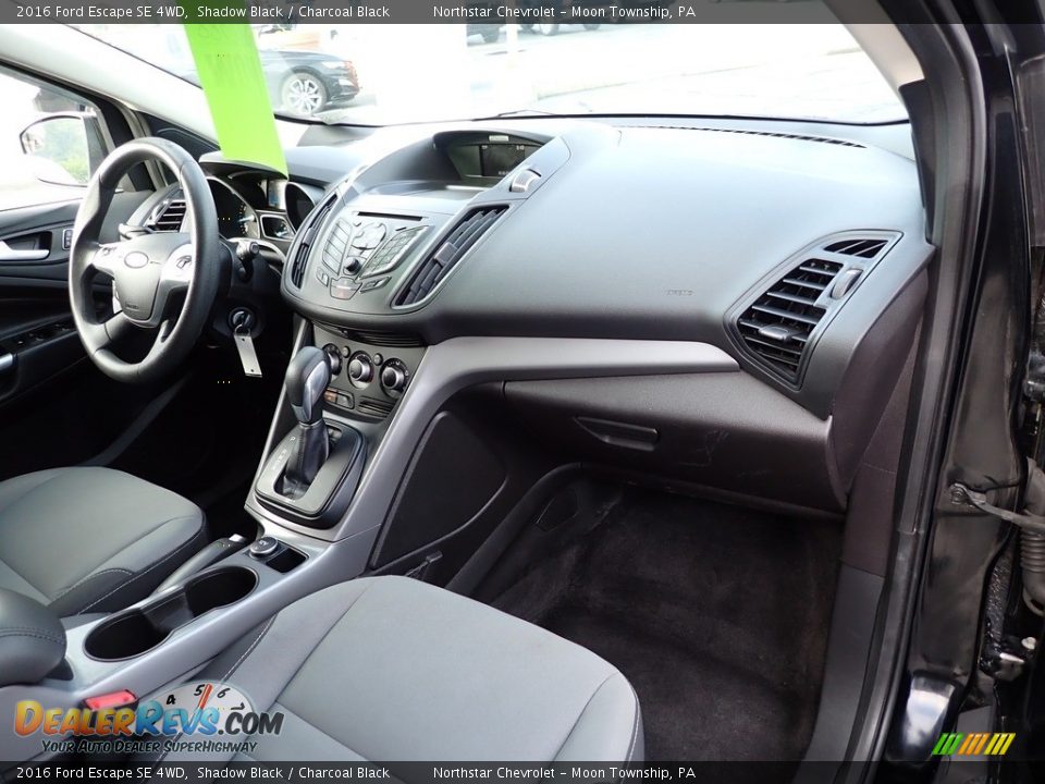 2016 Ford Escape SE 4WD Shadow Black / Charcoal Black Photo #16