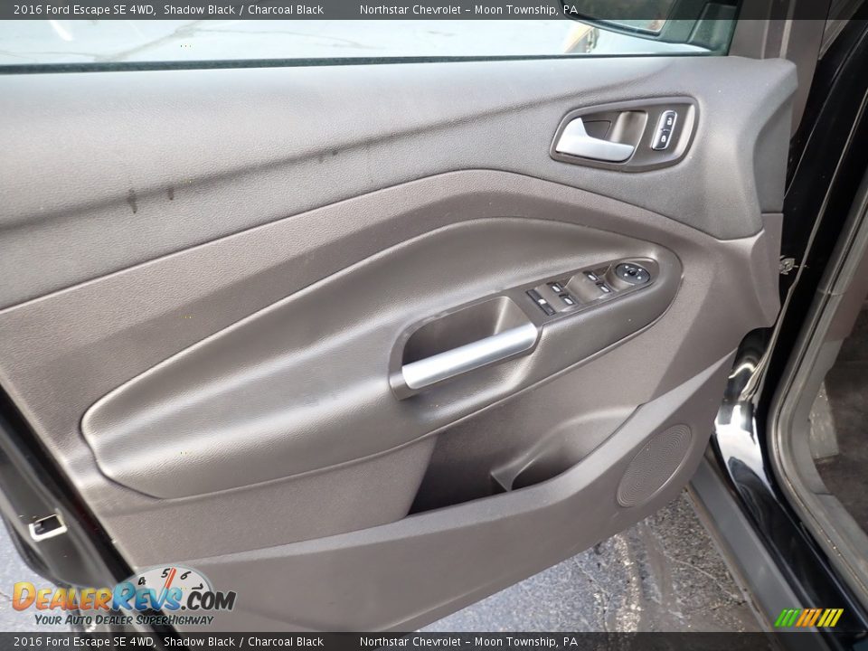2016 Ford Escape SE 4WD Shadow Black / Charcoal Black Photo #24