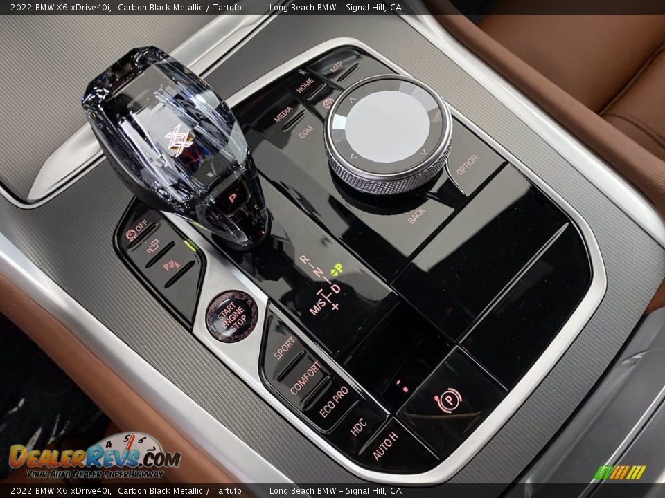 2022 BMW X6 xDrive40i Shifter Photo #22